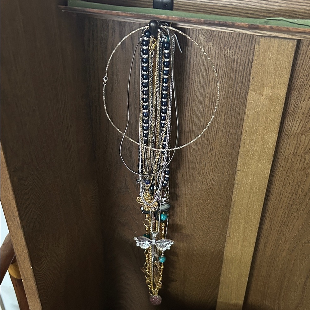 Necklace lot